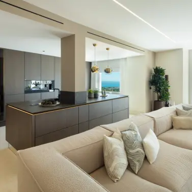 Продажа пентхауса в The Golden Mile