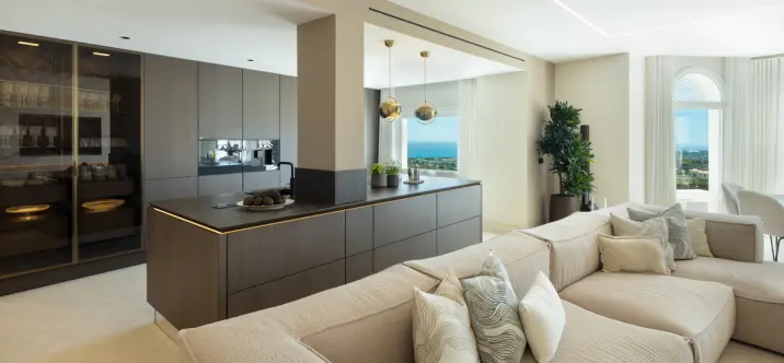 Продажа пентхауса в The Golden Mile 3