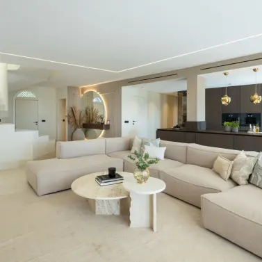 Продажа пентхауса в The Golden Mile