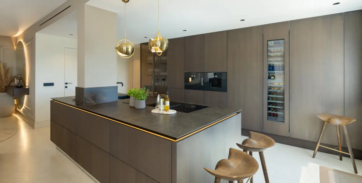 Продажа пентхауса в The Golden Mile 6