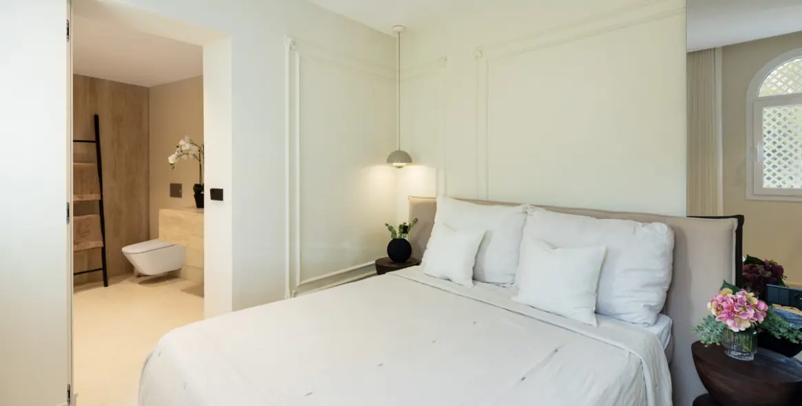 Продажа пентхауса в The Golden Mile 16