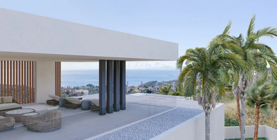 Sale of detached villa in Manilva 11