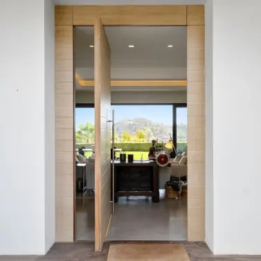 Продажа  отдельно стоящей виллы в El Madroñal