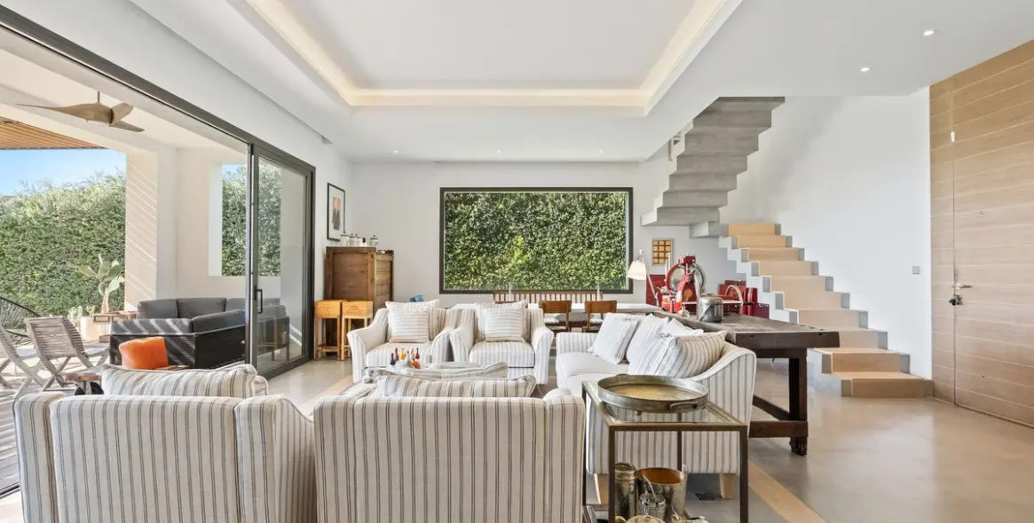 Venta de villa independiente en El Madroñal 15