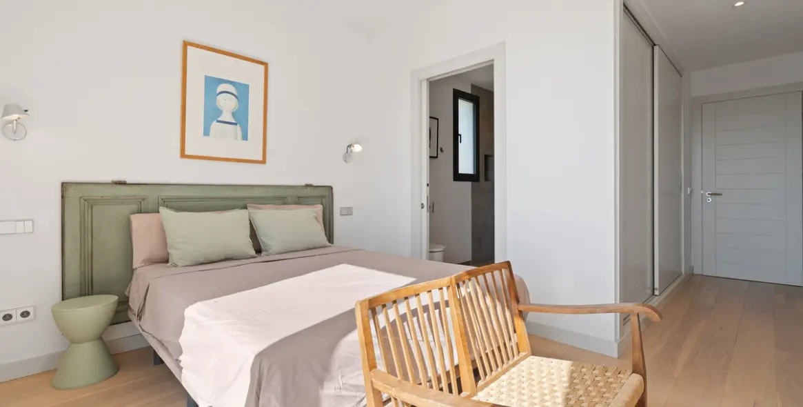 Продажа  отдельно стоящей виллы в El Madroñal 34