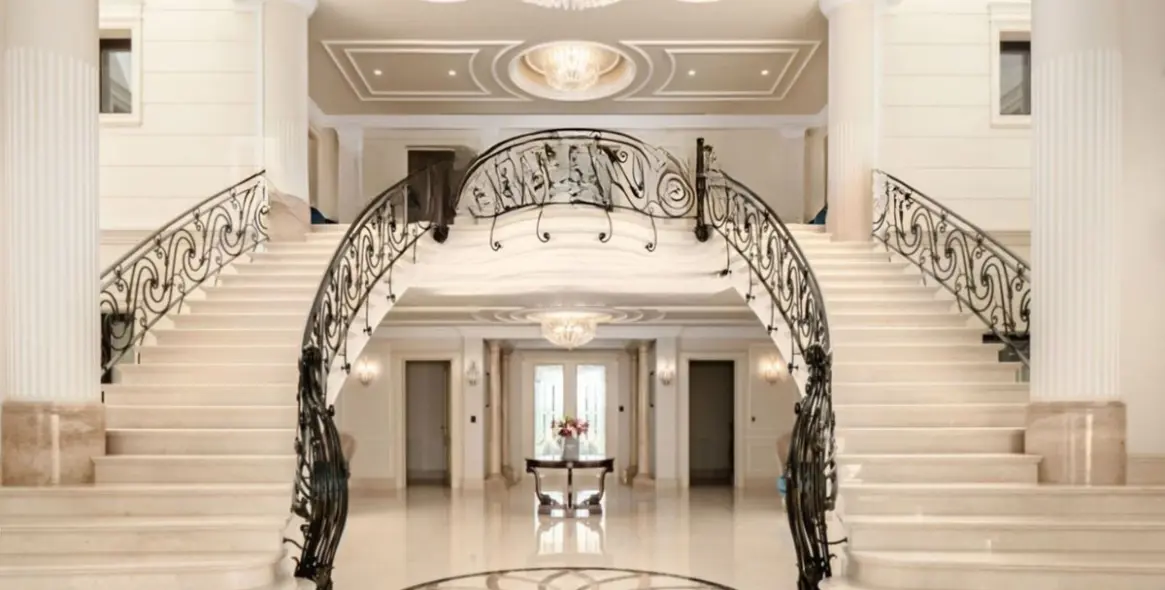 Sale of detached villa in Sierra Blanca 3