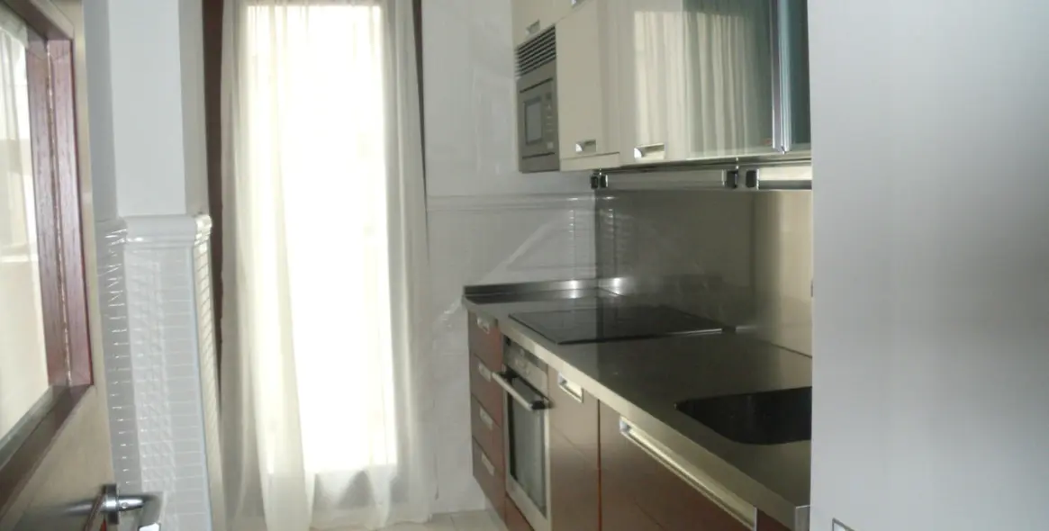 Sale of middle floor apartment in Nueva Andalucía 4