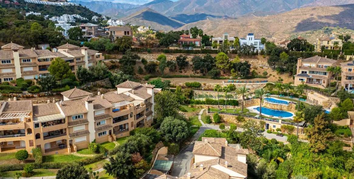 Продажа апартаментов на среднем этаже в La Mairena 2