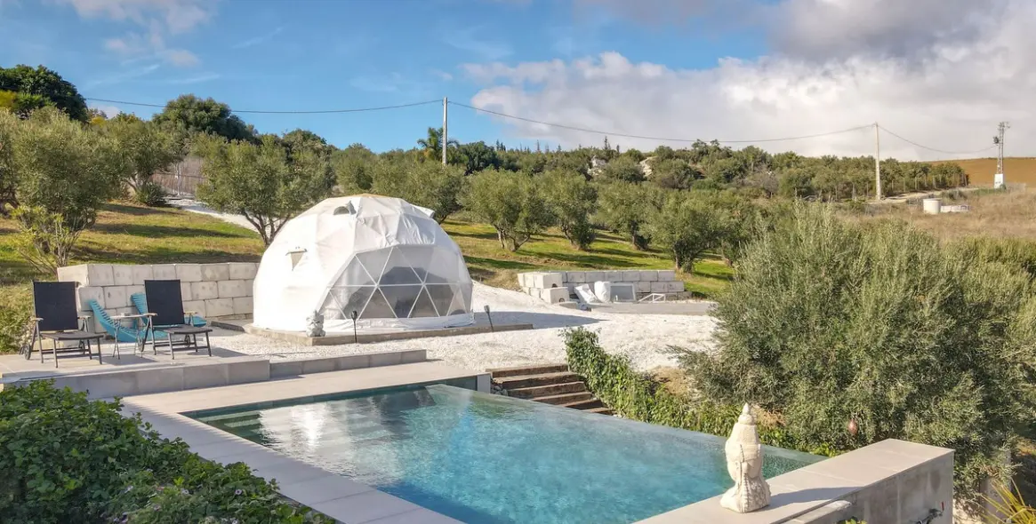 Sale of detached villa in Coín 2