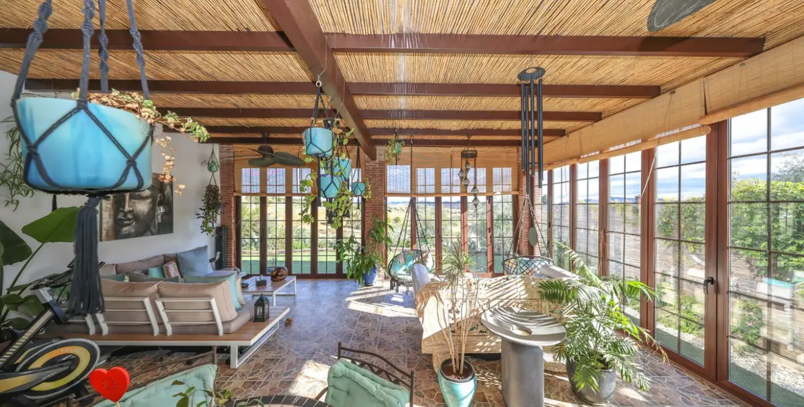 Sale of detached villa in Coín 19