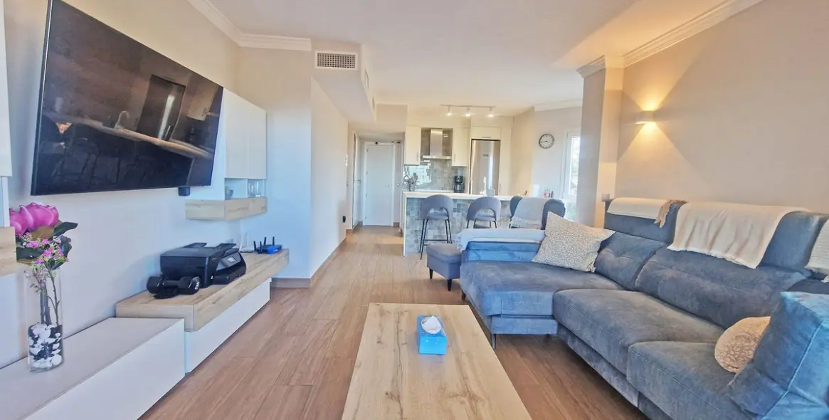 Sale of ground floor apartment in Calahonda 3