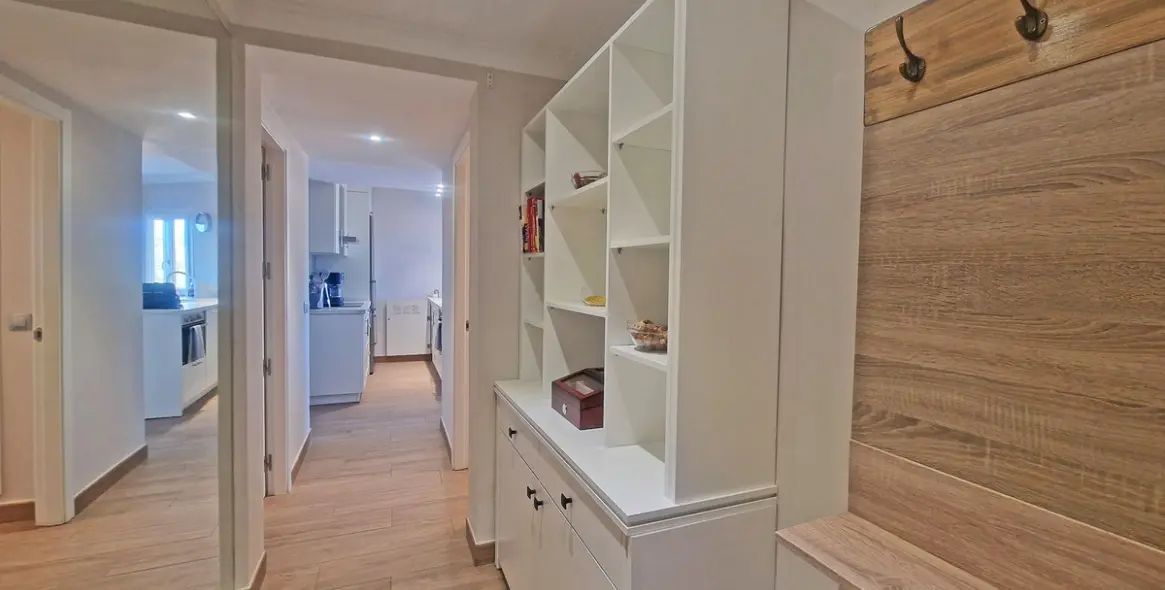 Sale of ground floor apartment in Calahonda 6