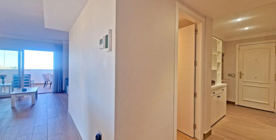 Sale of ground floor apartment in Calahonda 8