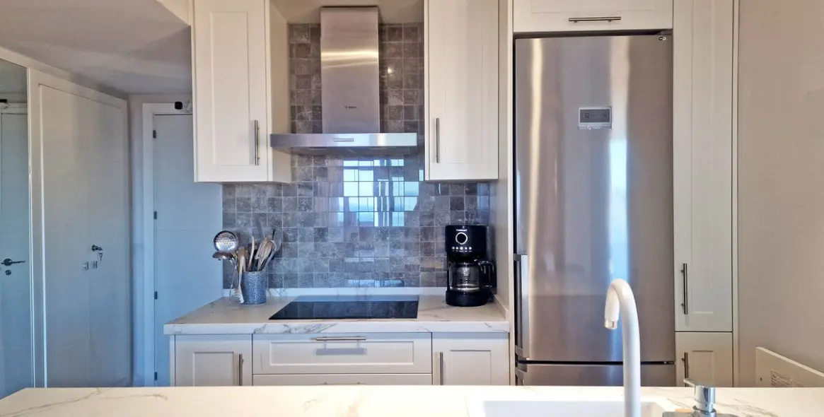 Sale of ground floor apartment in Calahonda 14