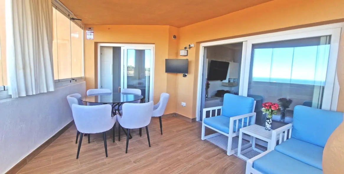 Sale of ground floor apartment in Calahonda 19