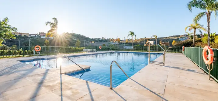 Sale of middle floor apartment in La Cala Golf 2