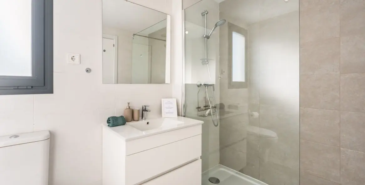 Sale of middle floor apartment in La Cala Golf 23