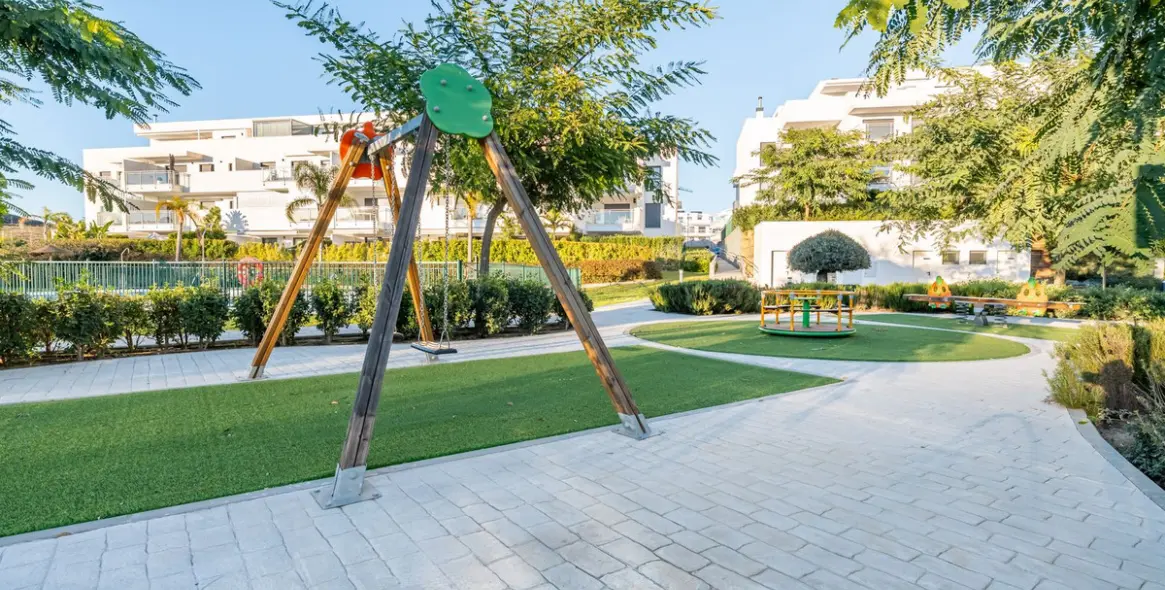 Sale of middle floor apartment in La Cala Golf 32