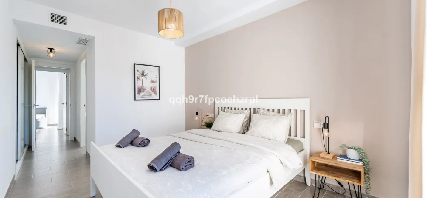 Sale of middle floor apartment in La Cala de Mijas 3