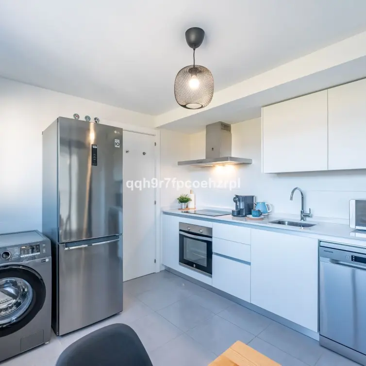 Sale of middle floor apartment in La Cala de Mijas
