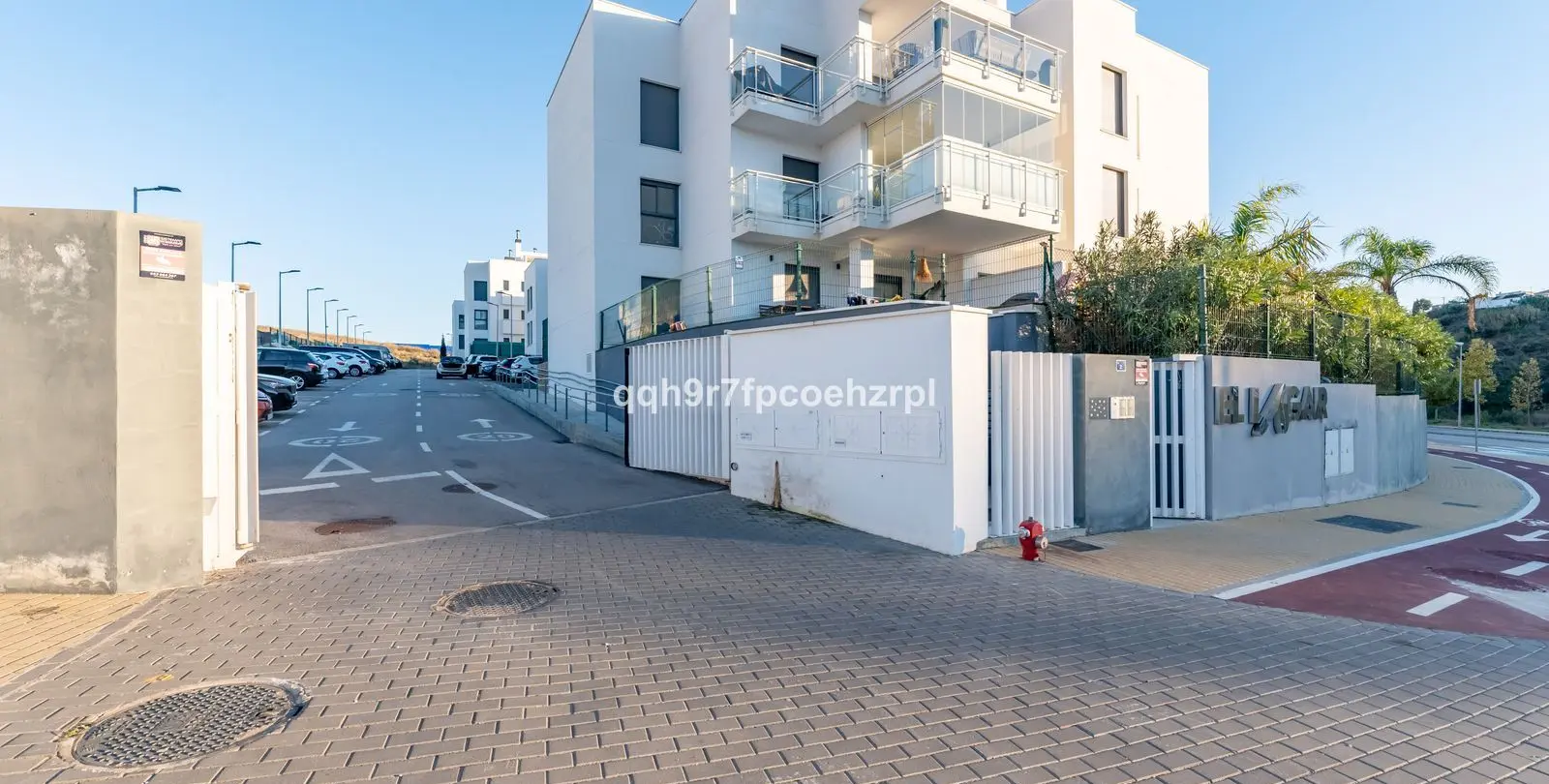 Sale of middle floor apartment in La Cala de Mijas 30