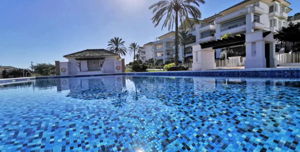 Продажа апартаментов на среднем этаже в La Cala Golf 1