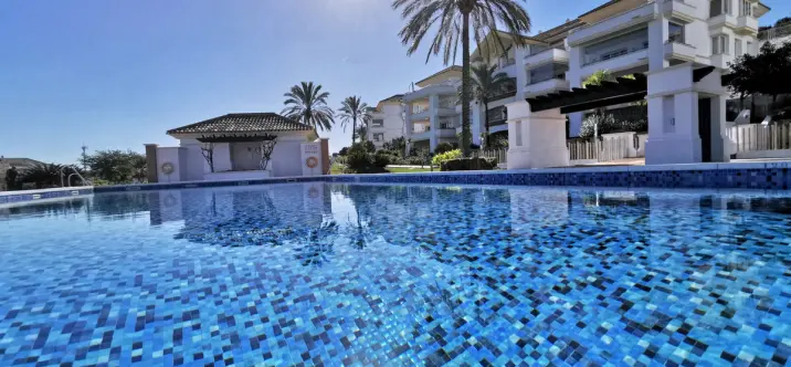 Sale of middle floor apartment in La Cala Golf 0