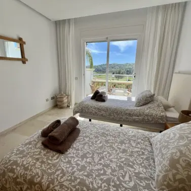 Sale of middle floor apartment in La Cala Golf