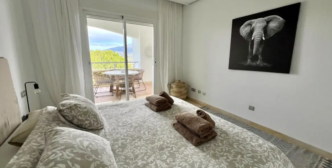 Продажа апартаментов на среднем этаже в La Cala Golf 6