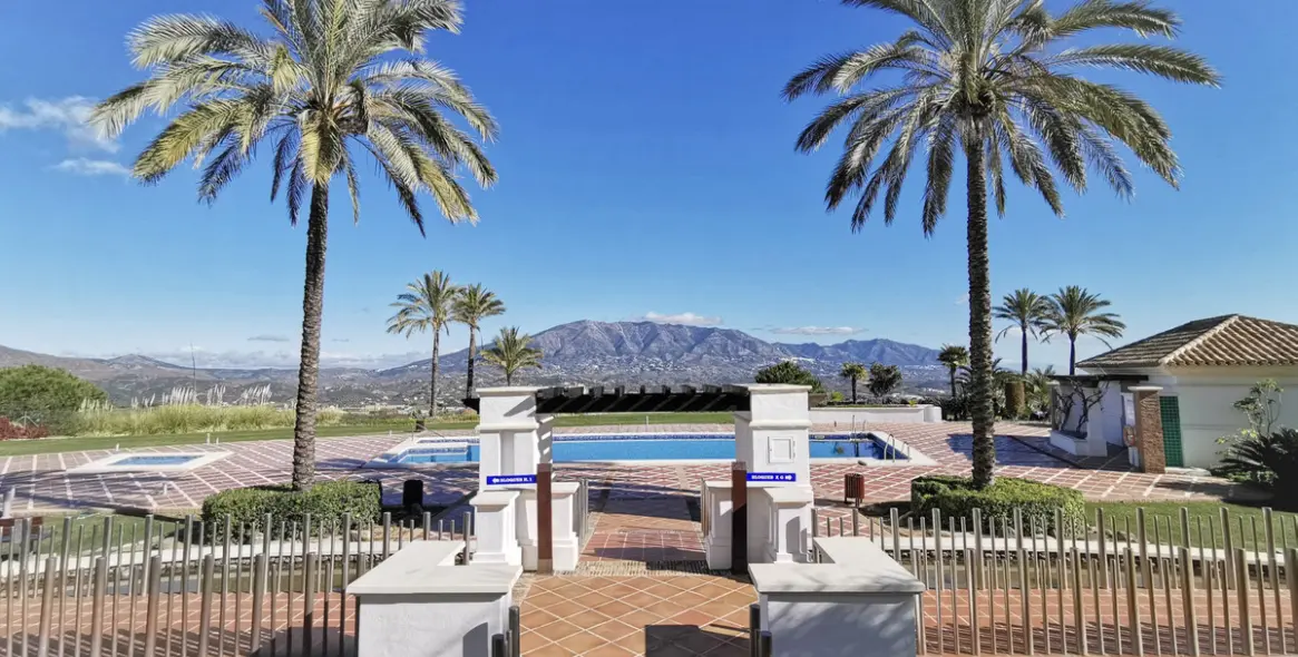 Продажа апартаментов на среднем этаже в La Cala Golf 13