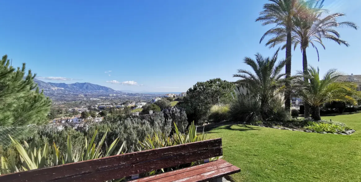 Продажа апартаментов на среднем этаже в La Cala Golf 19