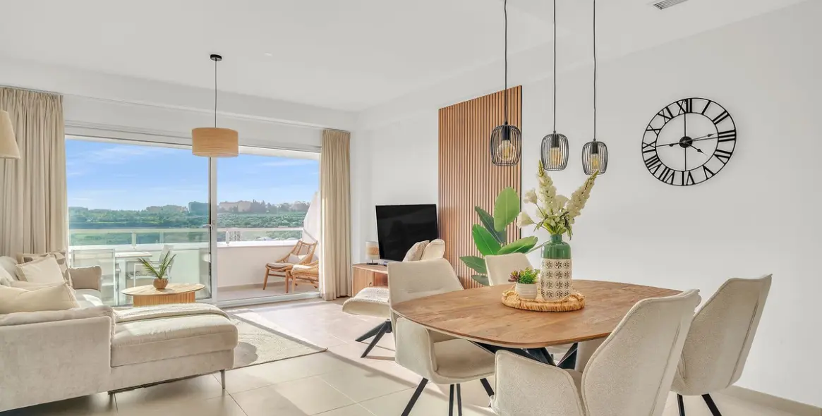 Продажа апартаментов на среднем этаже в Cancelada 3