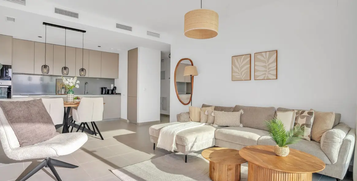 Продажа апартаментов на среднем этаже в Cancelada 4