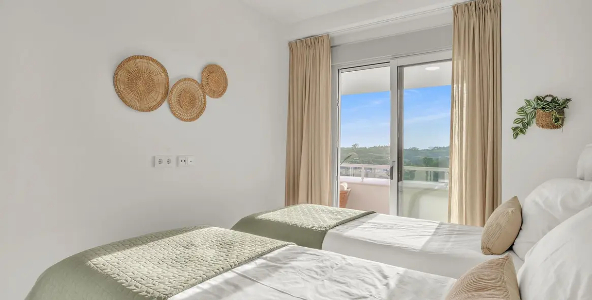 Продажа апартаментов на среднем этаже в Cancelada 15