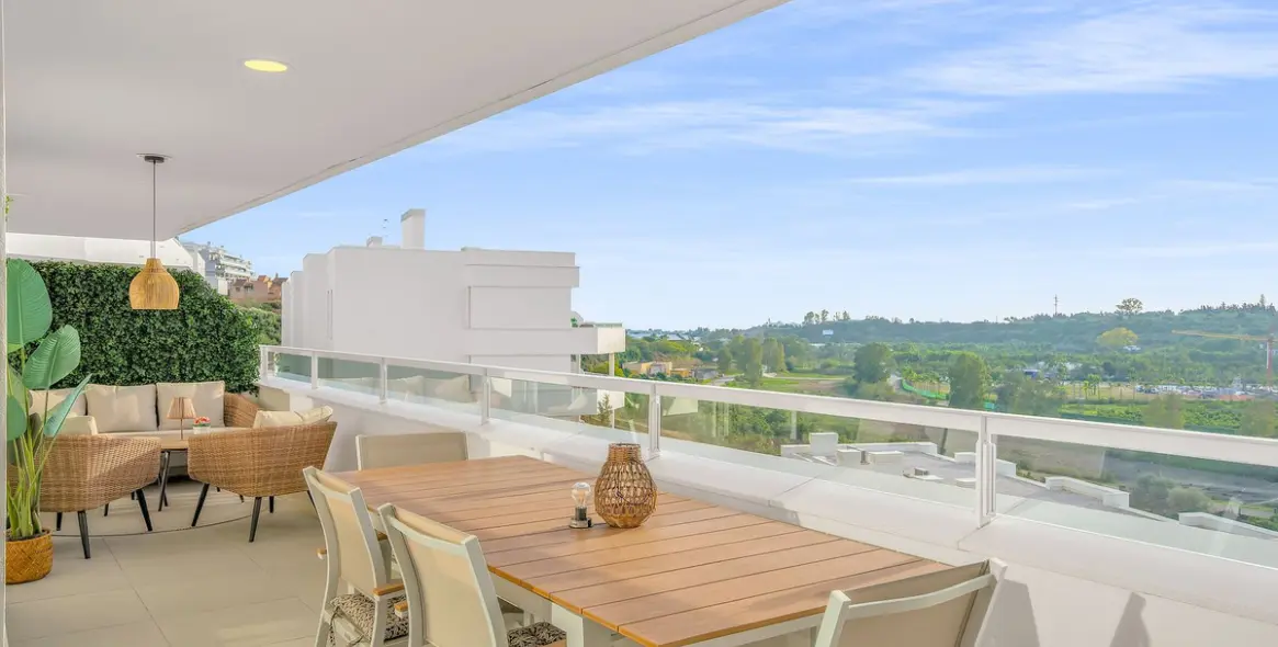 Продажа апартаментов на среднем этаже в Cancelada 19