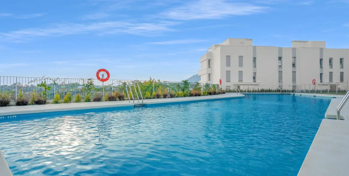 Sale of middle floor apartment in Cancelada 22