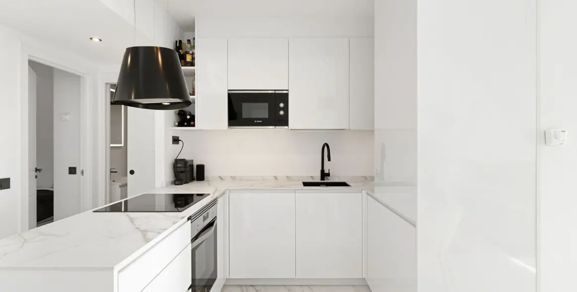 Продажа апартаментов на среднем этаже в Calahonda 10