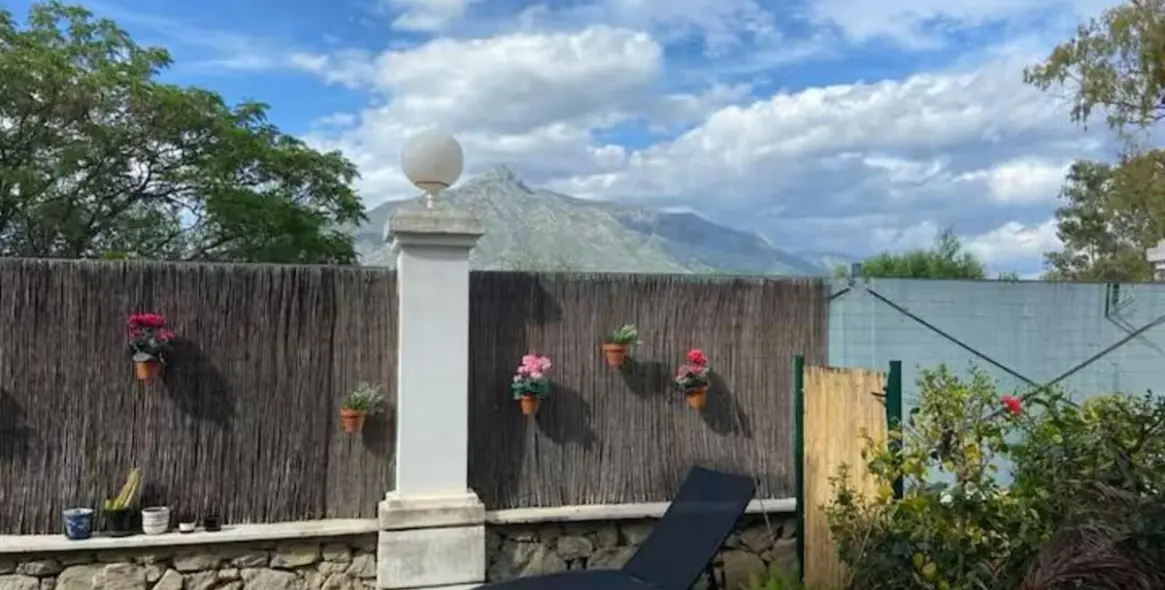 Sale of ground floor apartment in Aloha 14