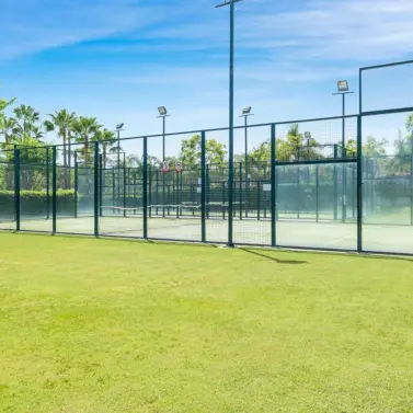 Продажа апартаментов на среднем этаже в Estepona