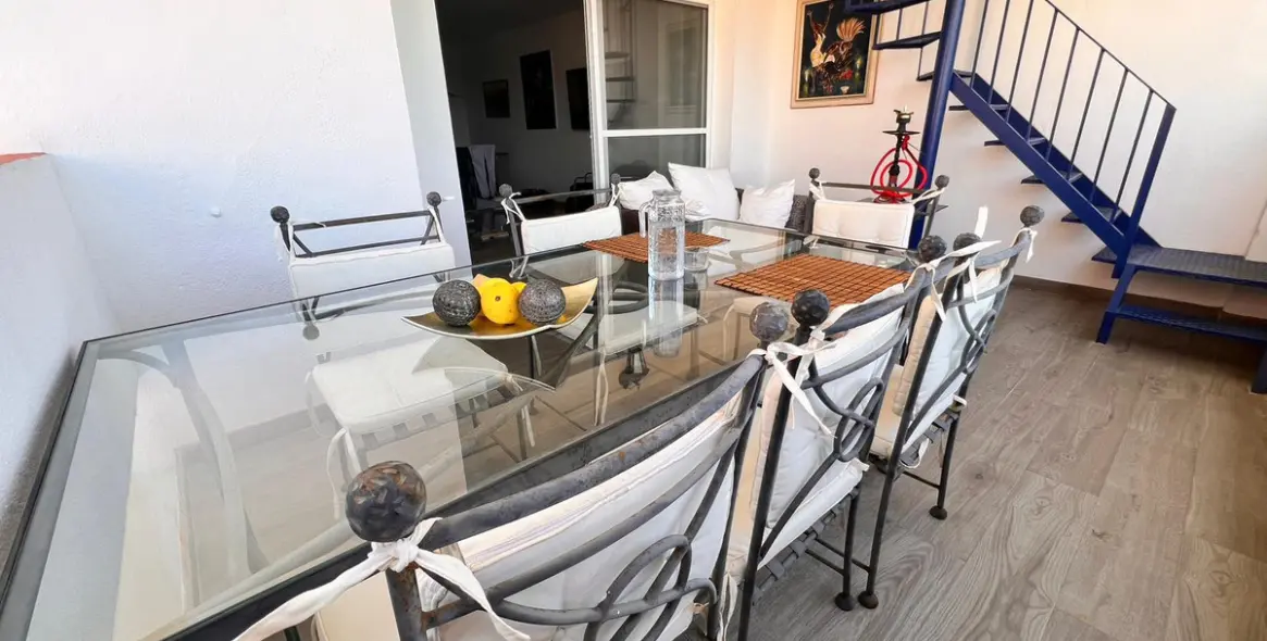 Sale of penthouse in Estepona 6