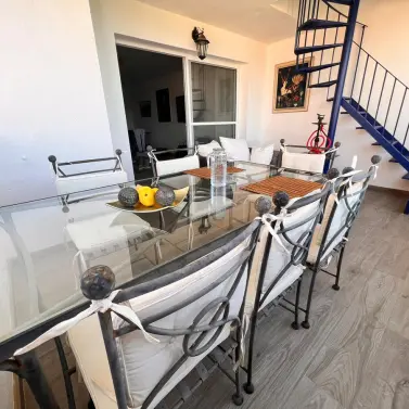 Sale of penthouse in Estepona