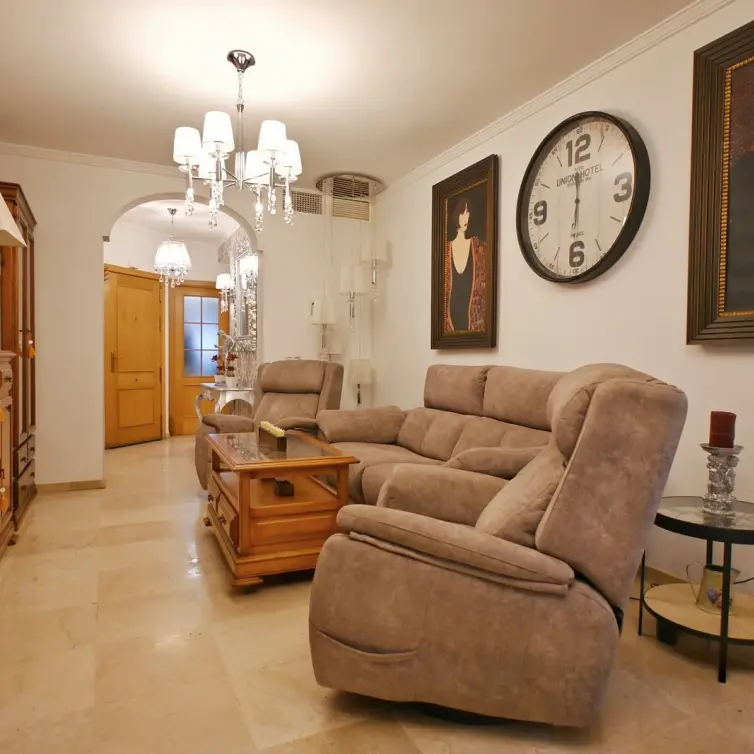 Продажа апартаментов на среднем этаже в Fuengirola