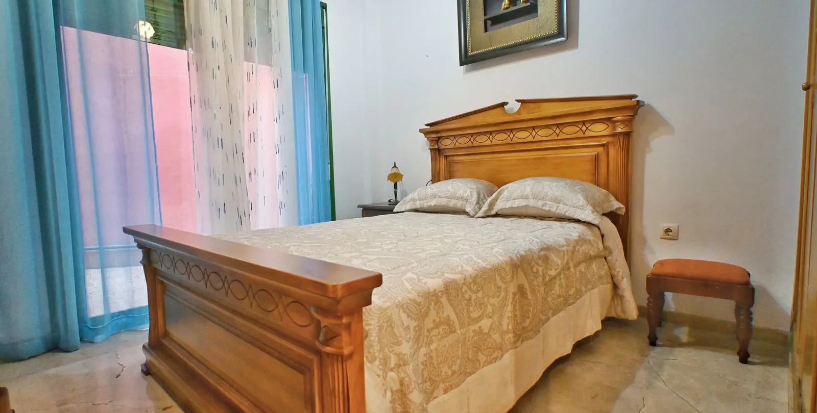 Sale of middle floor apartment in Fuengirola 10