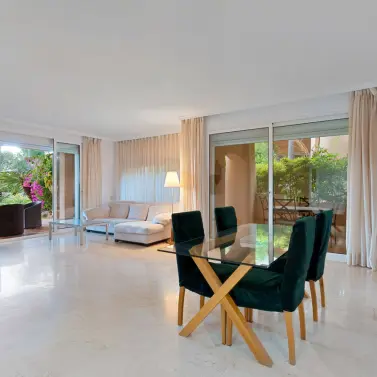 Venta de apartamento en planta baja en Sierra Blanca