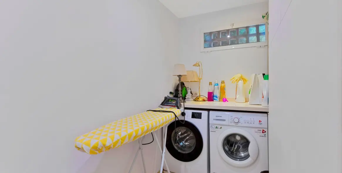 Sale of ground floor apartment in Sierra Blanca 9