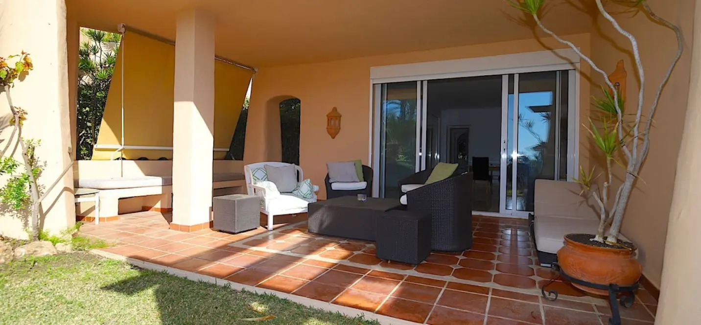 Sale of ground floor apartment in Sierra Blanca 1