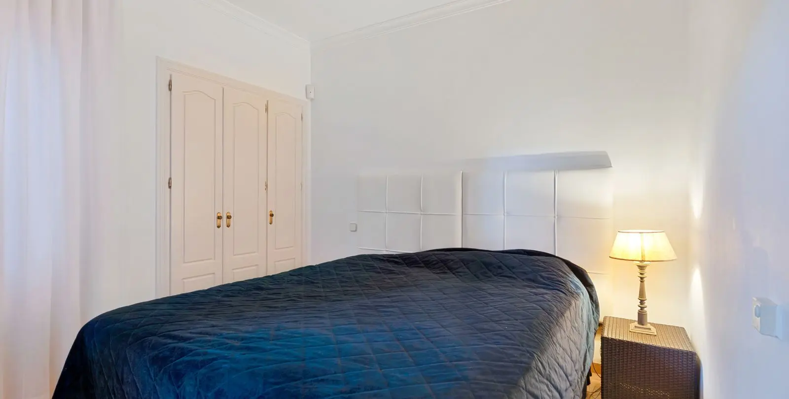 Sale of ground floor apartment in Sierra Blanca 19