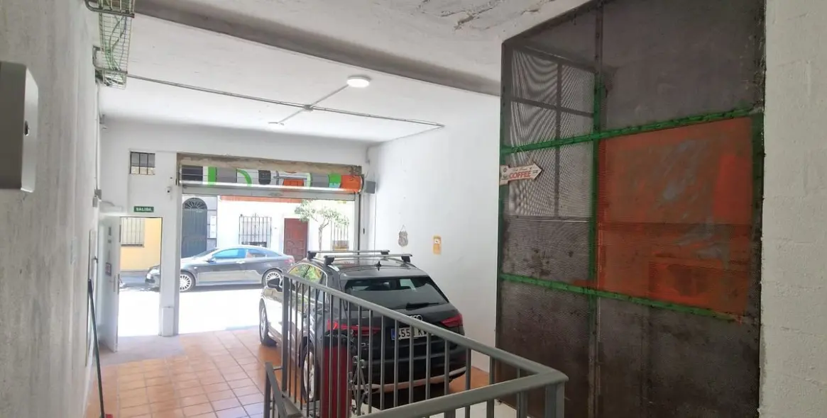 Продажа коммерческого помещения в Fuengirola 1