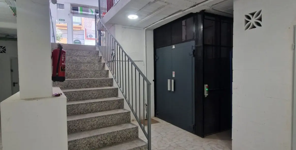 Продажа коммерческого помещения в Fuengirola 10