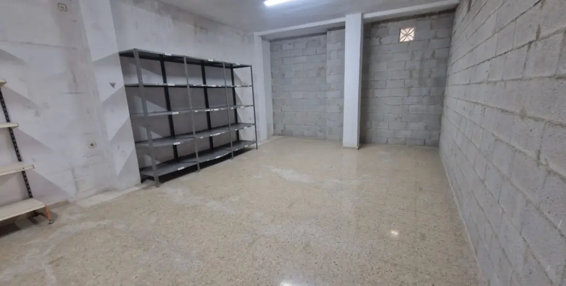 Продажа коммерческого помещения в Fuengirola 11